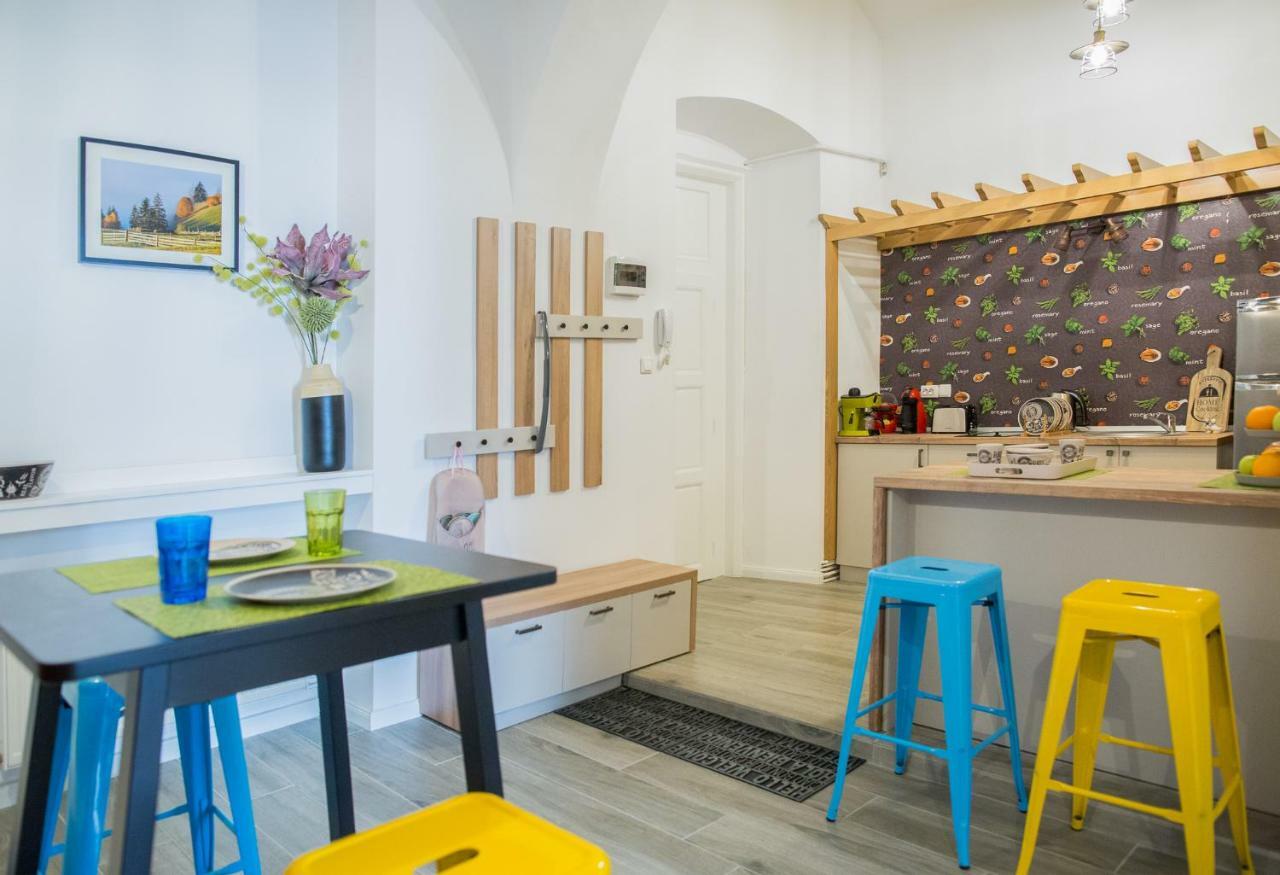 City Light Apartment Тімішоара Екстер'єр фото